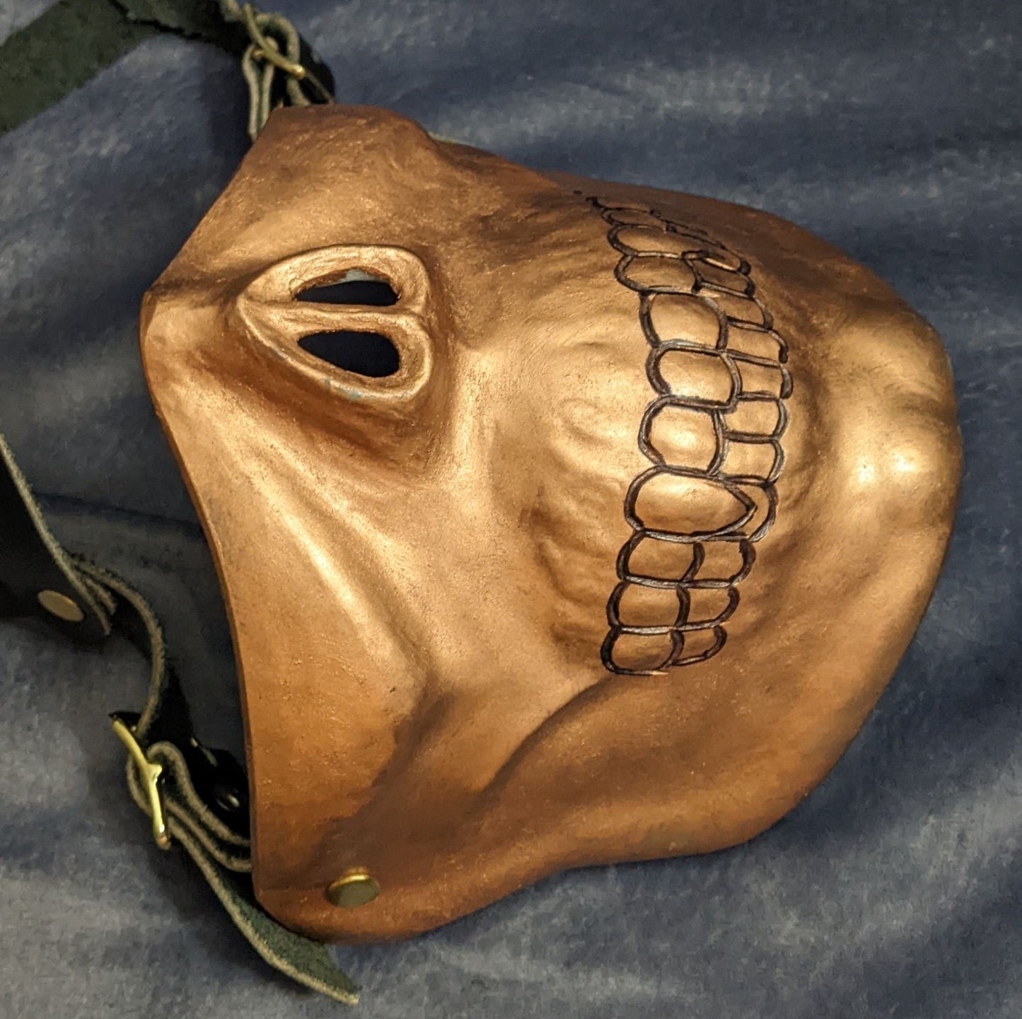 Skull Mask - Gold Color